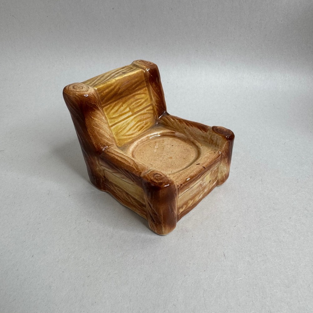 Vintage Ceramic Log‎ Cabin Armchair Salt Shaker Japan Faux Wood Grain